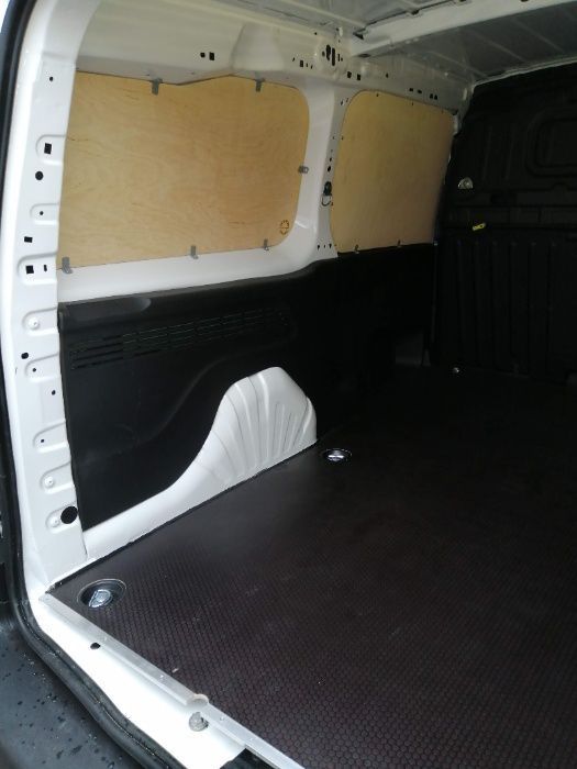 Berlingo L2H1 Zabudowy aut dostawczych KNAUTECH