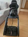 Simulador Playseat + Volante e pedais Thrustmaster