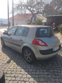 Vendo carro Megane ano 2005 (gasoleo)