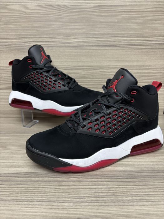 Кросівки чоловічJі JORDAN MAXIN 200 ориг  _ Кроссовки Jordan Maxin 200