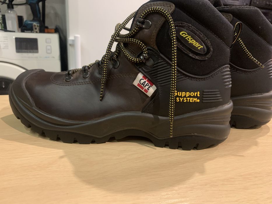 Трекінгові черевики Grisport(43-44)45(Італія)