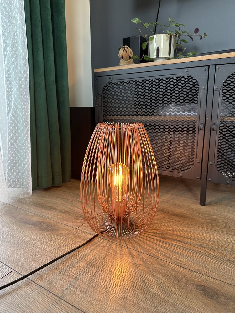 Lampa druciana z żarówką