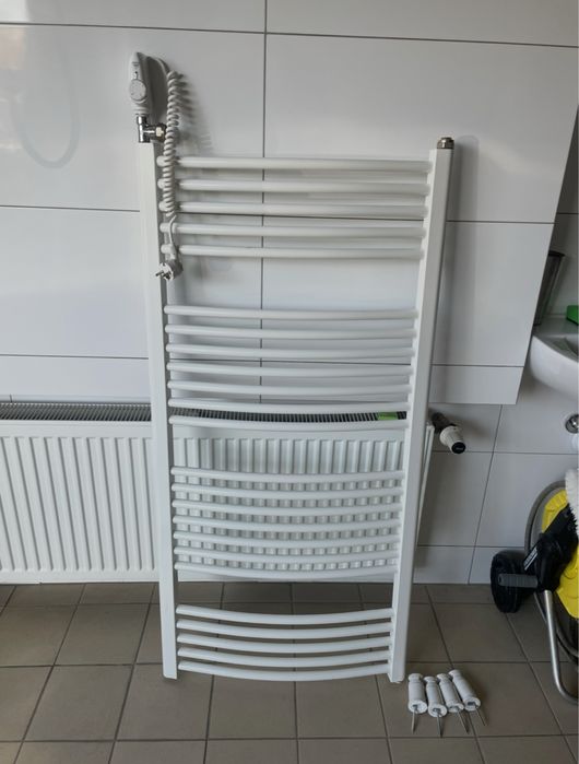 Радіатор-сушка для рушників комбінована, електричний + водяний