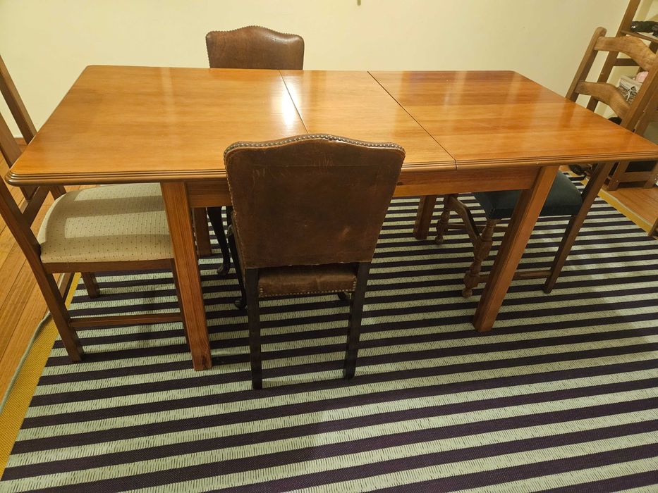 Mesa de sala de jantar