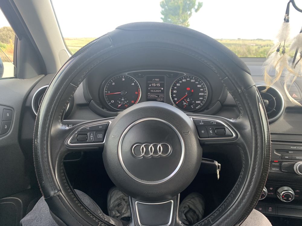 Audi A1 1.6 90cv