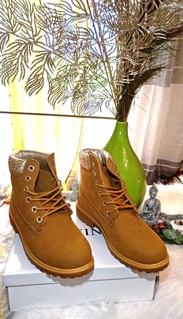 Bota Camel para senhora