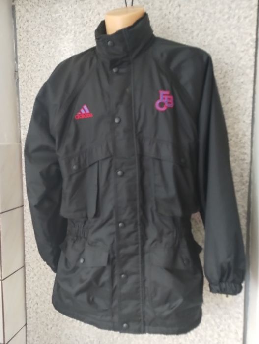 Adidas fcb kurtka długa męska parka przeciwdeszczowa kaptur polar