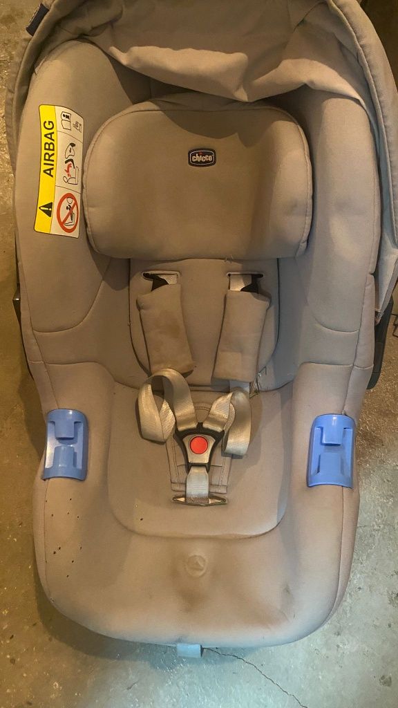 Trio da chicco com isofix