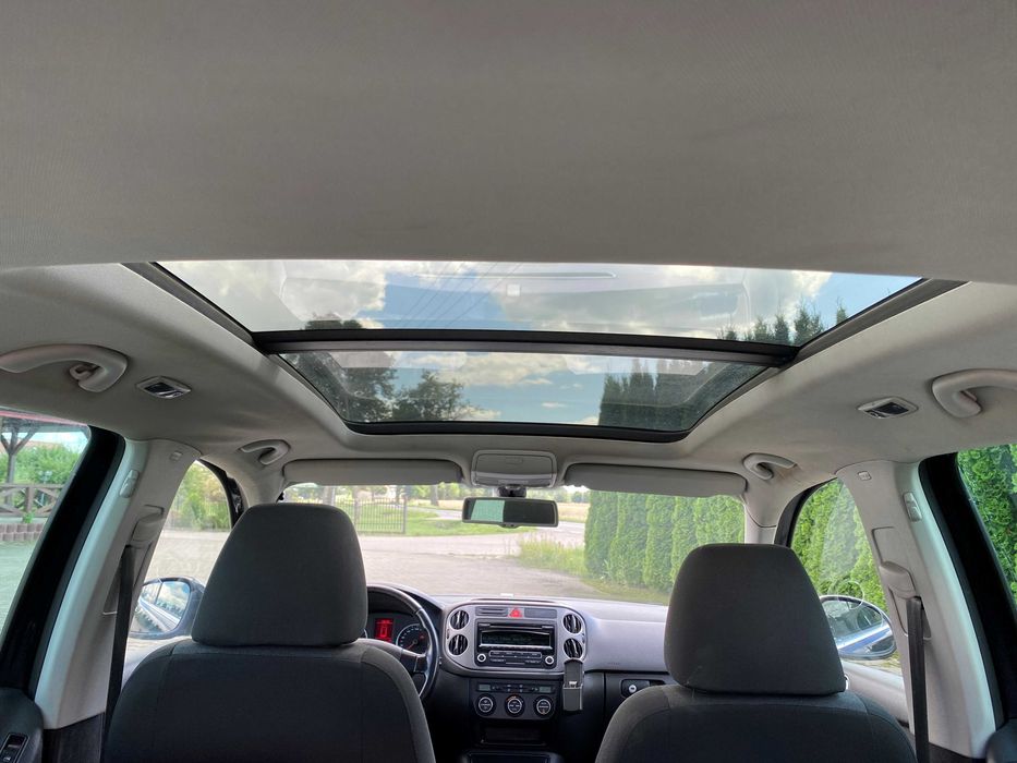 VW Tiguan/ 2.0 tdi /4x4/ hak