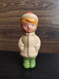 Резиновая кукла пищалка 50-60 года СССР, 15 см мальчик в шубе.