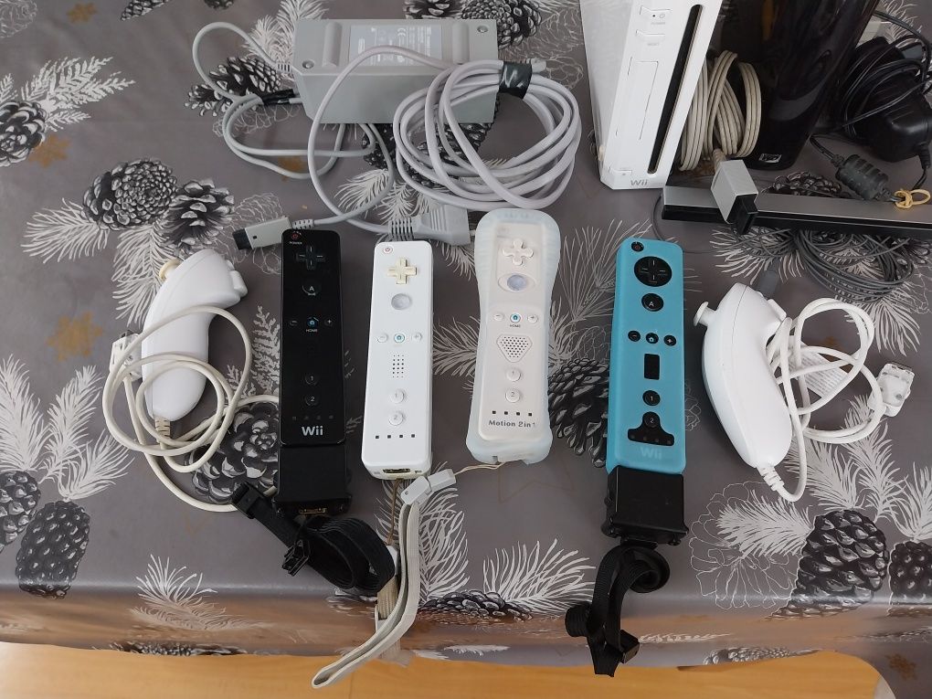 Wii desbloqueada  com vários extras,aceito propostas de trocas.