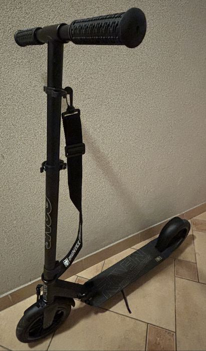 Hulajnoga DUŻA – RAVEN Snug 200 mm (pompowane koła)