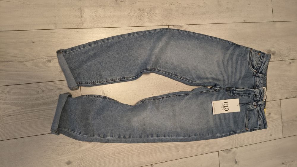 Jeansy spodnie damskie Mom Slim fit Stradivarius 36