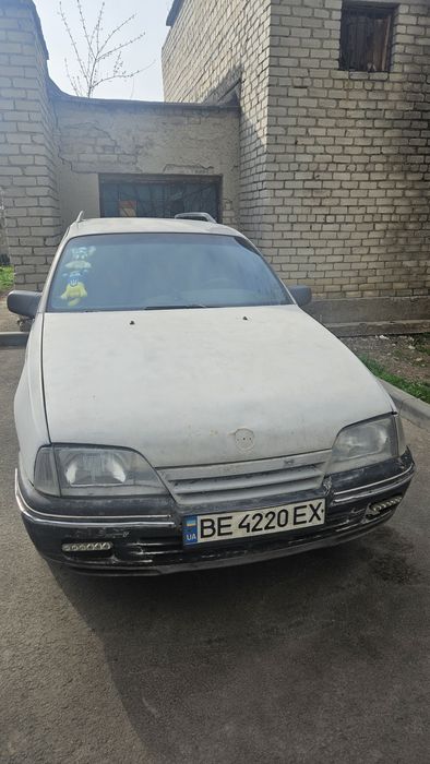 Opel Omega A Caravan