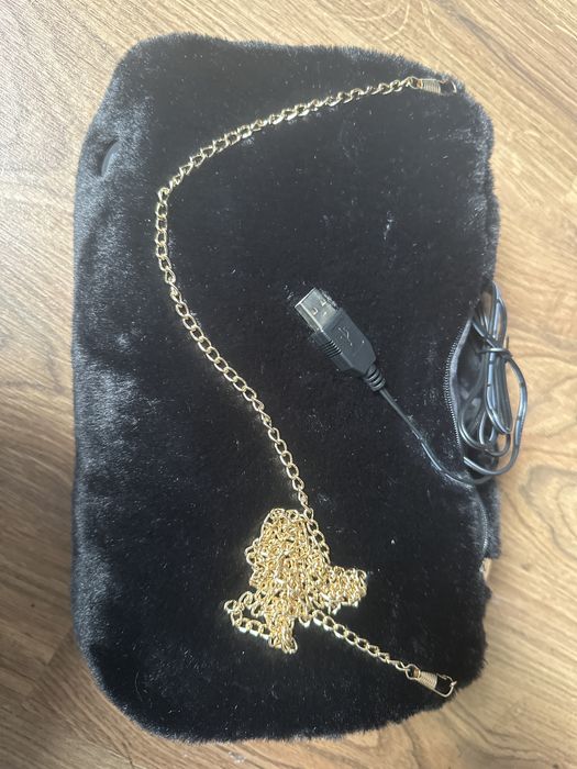 Elegancka mufka ogrzewana, z baterią.
