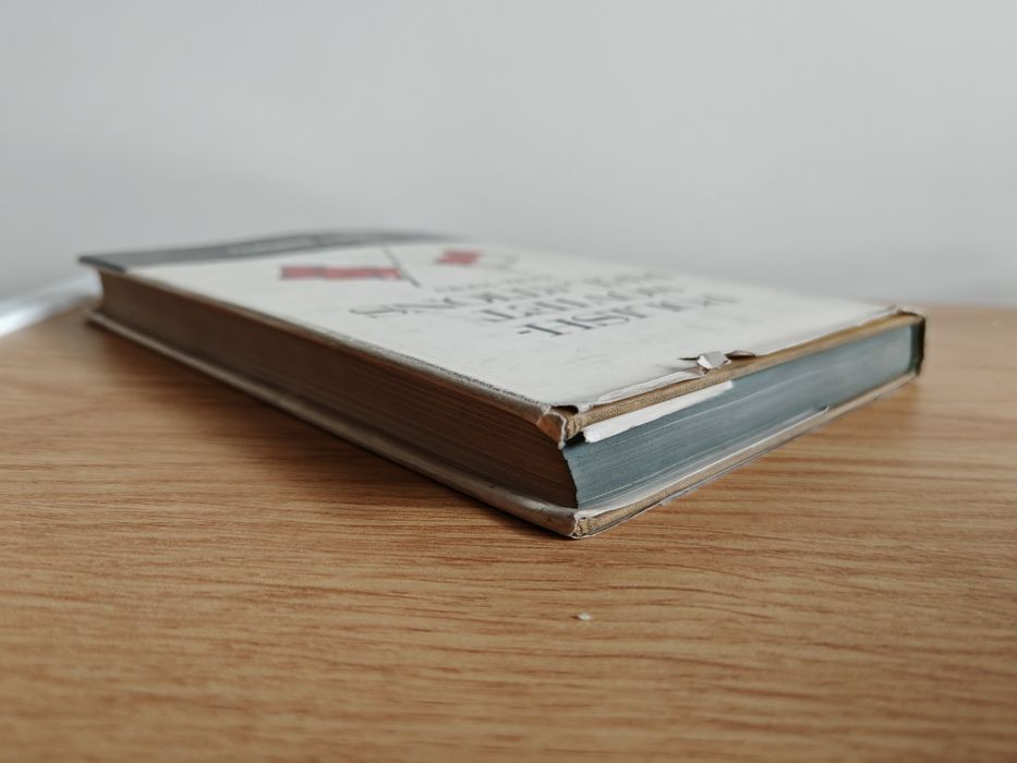 Ksiażka historyczna Polish-Soviet Relations 
Autor: Bohdan B.