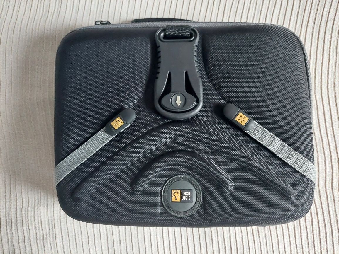 Torba case na tablet - sztywna