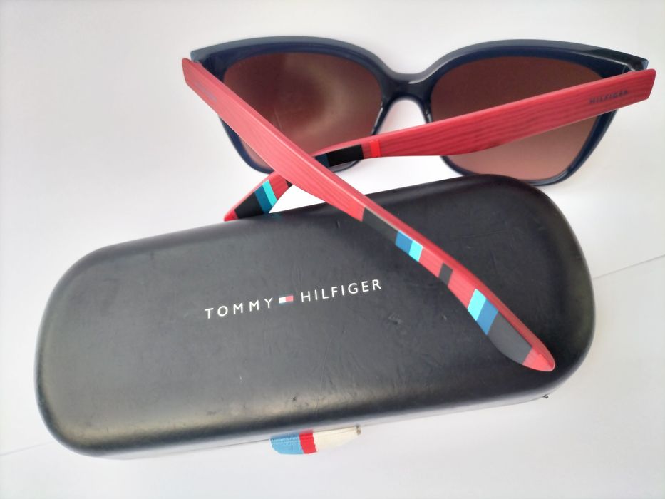 Óculos da marca Tommy Hilfiger