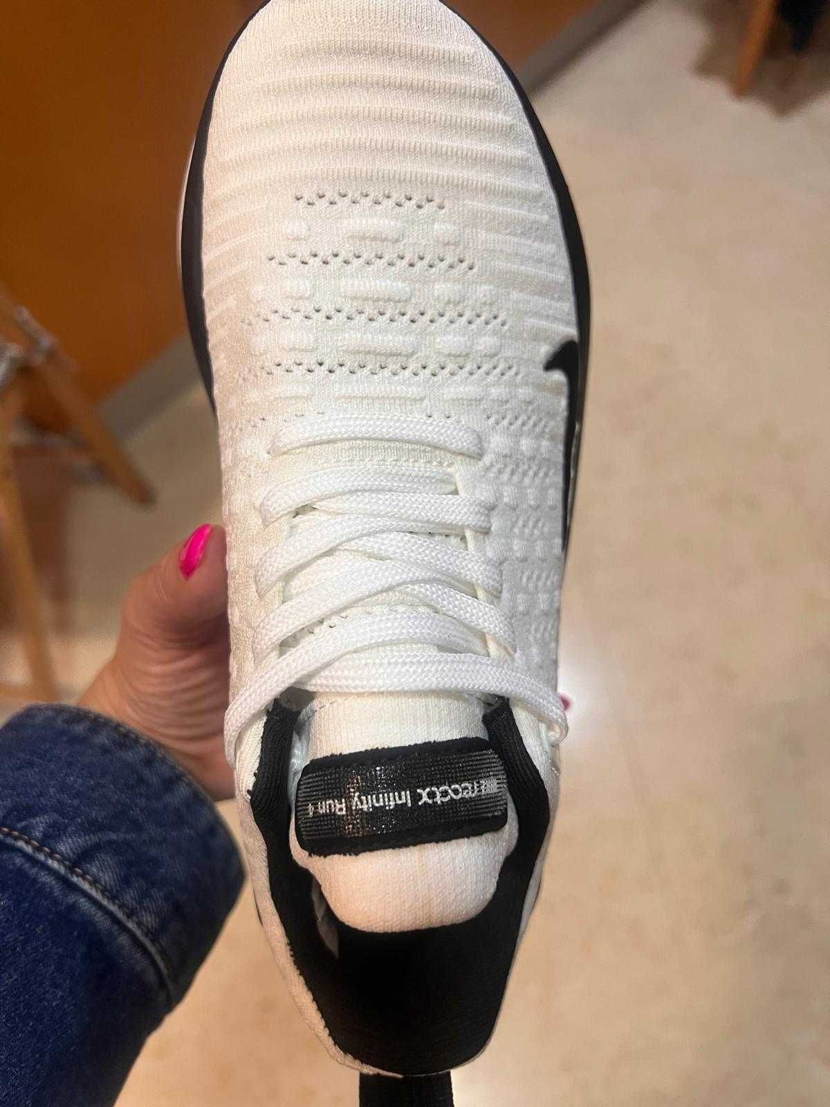 Sapatilhas Nike React Infinity