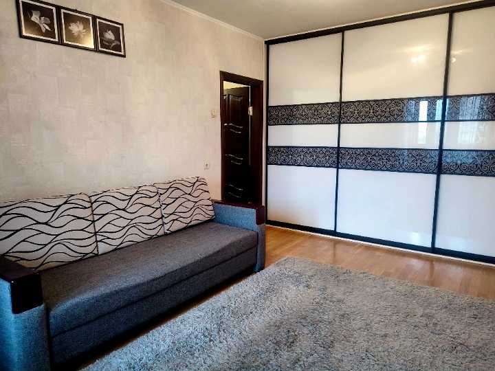 Продам 2х комн. Одесская 5/16 в хорошем ж/сост