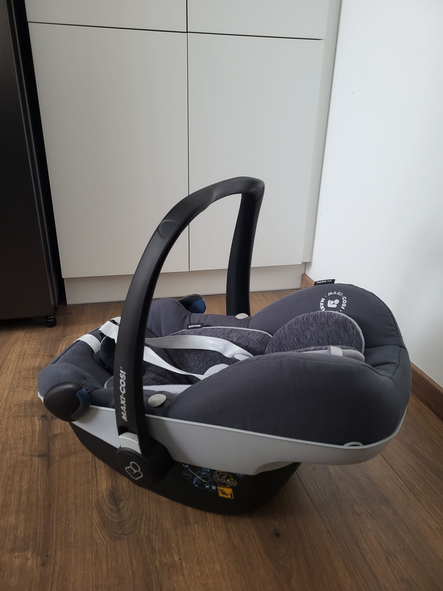 Maxi Cosi Pebble Pro i-Size 0-13 kg