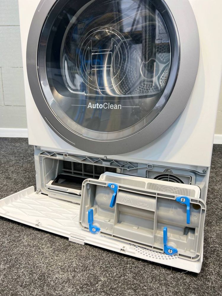 Топ! Сушильна машина Bosch HomeProfesional WTX8HEL9SN