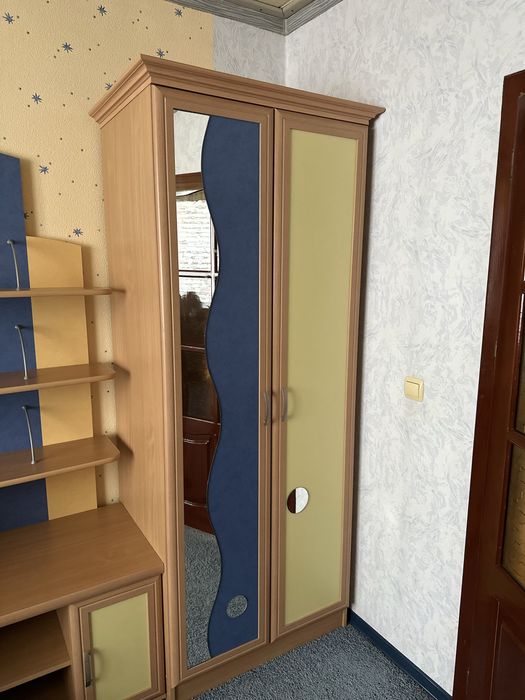 меблі в спальню дитячу світло коричневі