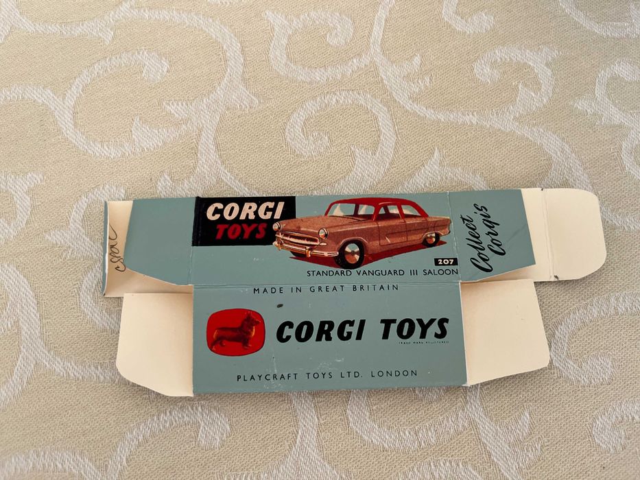 Caixa de reprodução para Corgi Toys 207 Standard Vanguard esc. 1:43