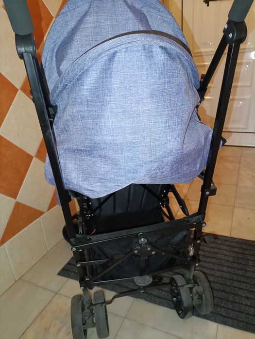 Carro bengala com pouco uso