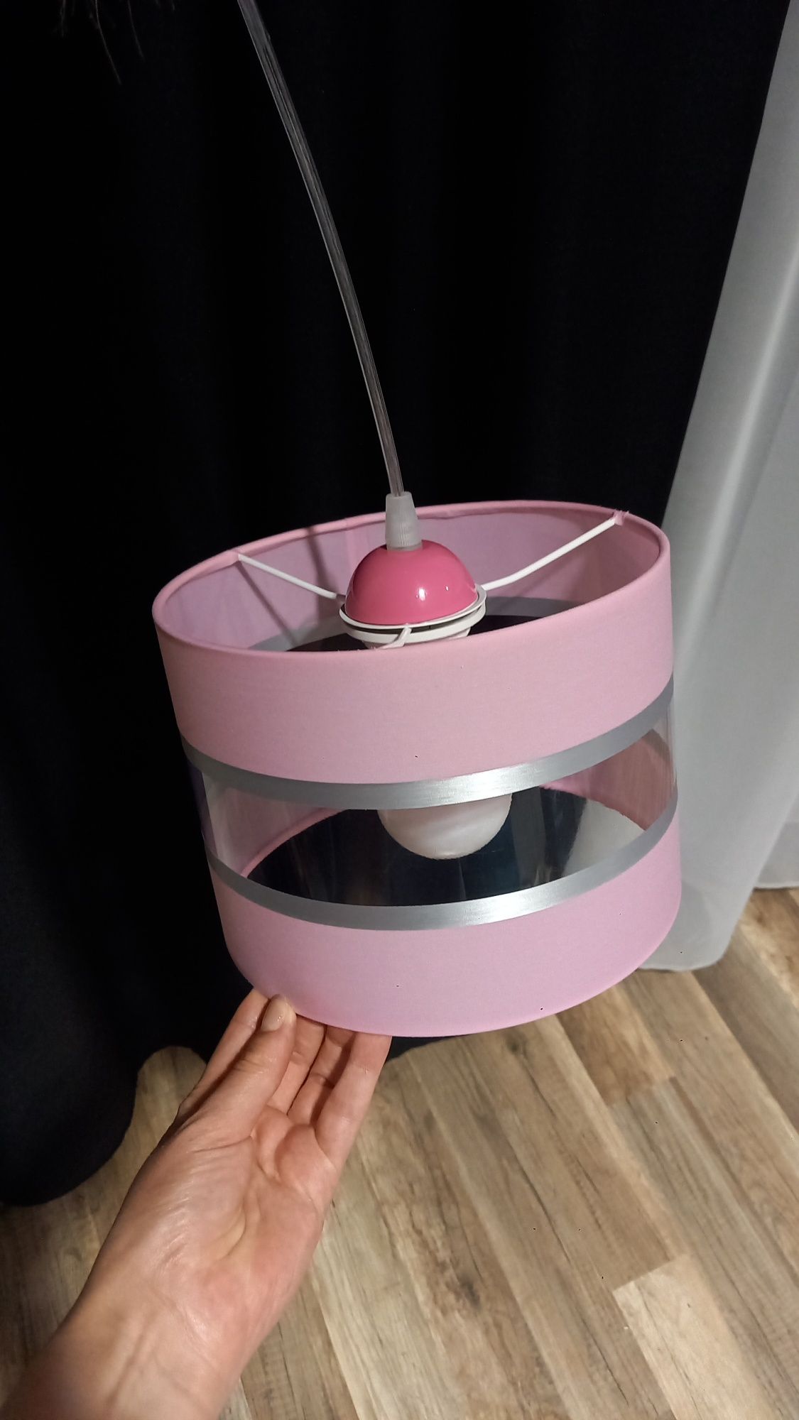 Lampa sufitowa abażur różowo srebrny