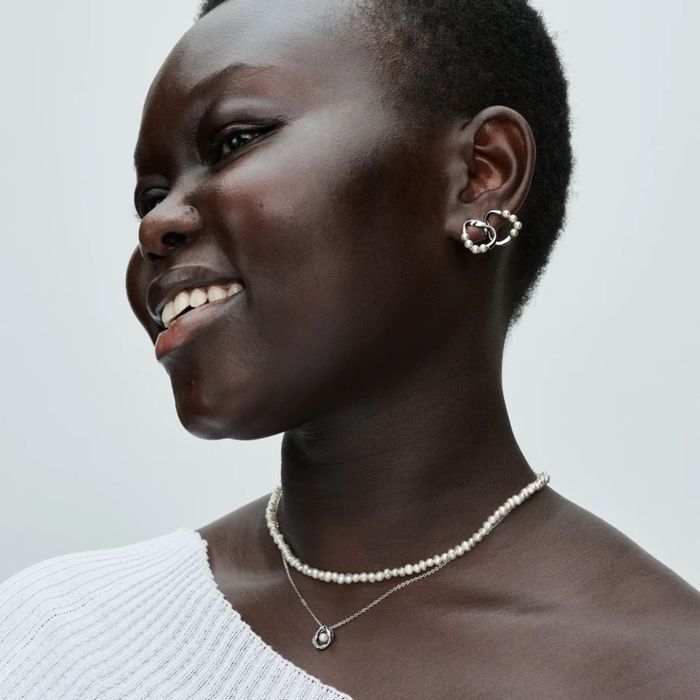 Сережки Pandora з перлинами. Сережки-пусети Пандора