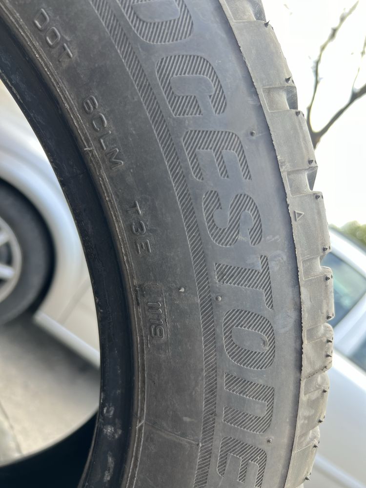 Продам зимні шини Bridgestone Blizzak 215/55/17