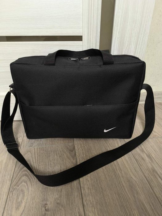 Сумка 17,3"-18"утеплена для ноутбука паперів 45см Nike