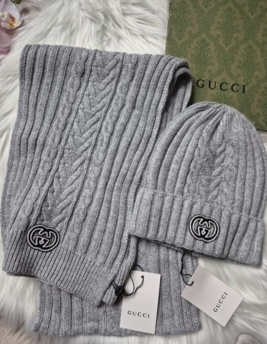 Комплект шапка шарф жіночий