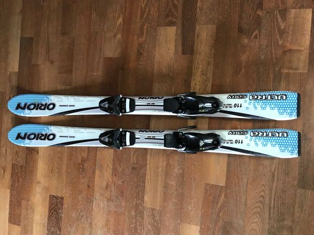 Narty z wiązaniami 110 cm, buty narciarskie 19,5 cm 23 cm 26,5 cm