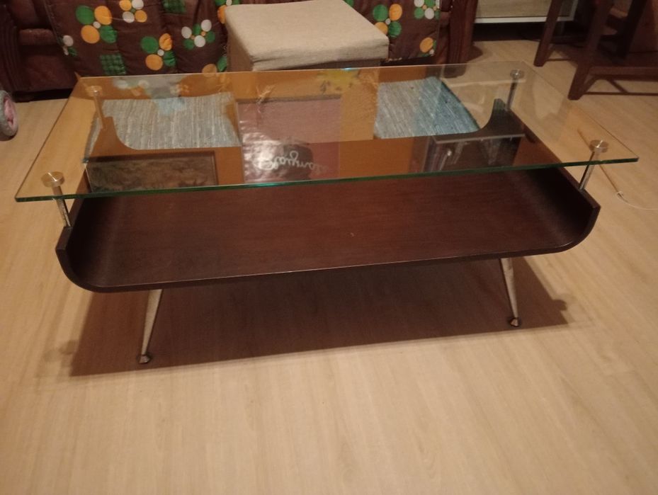 Mesa com tampo de vidro sala de estar