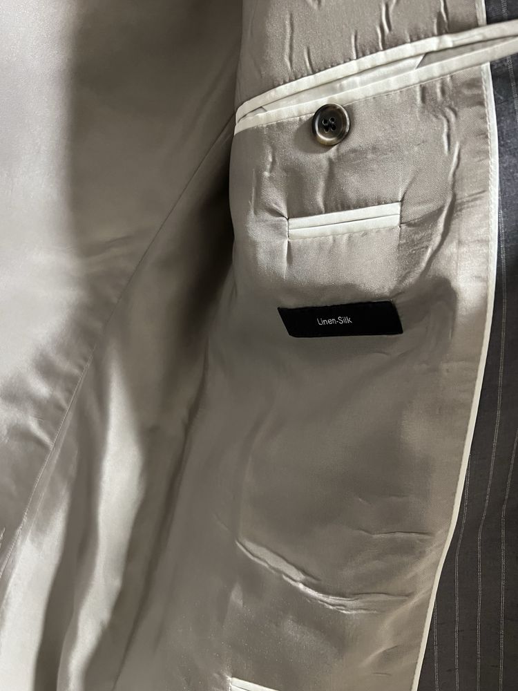 Hugo Boss костюм + сорочка і галстук