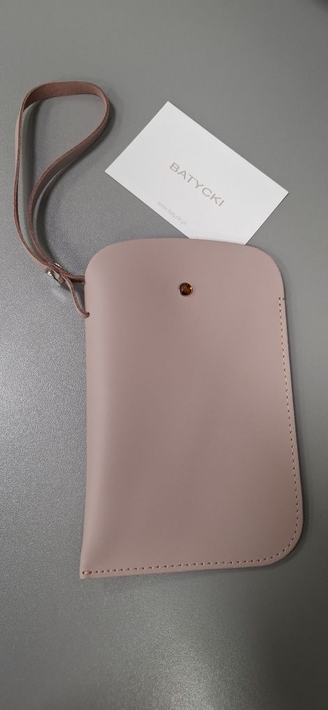 Etui na telefon Batycki