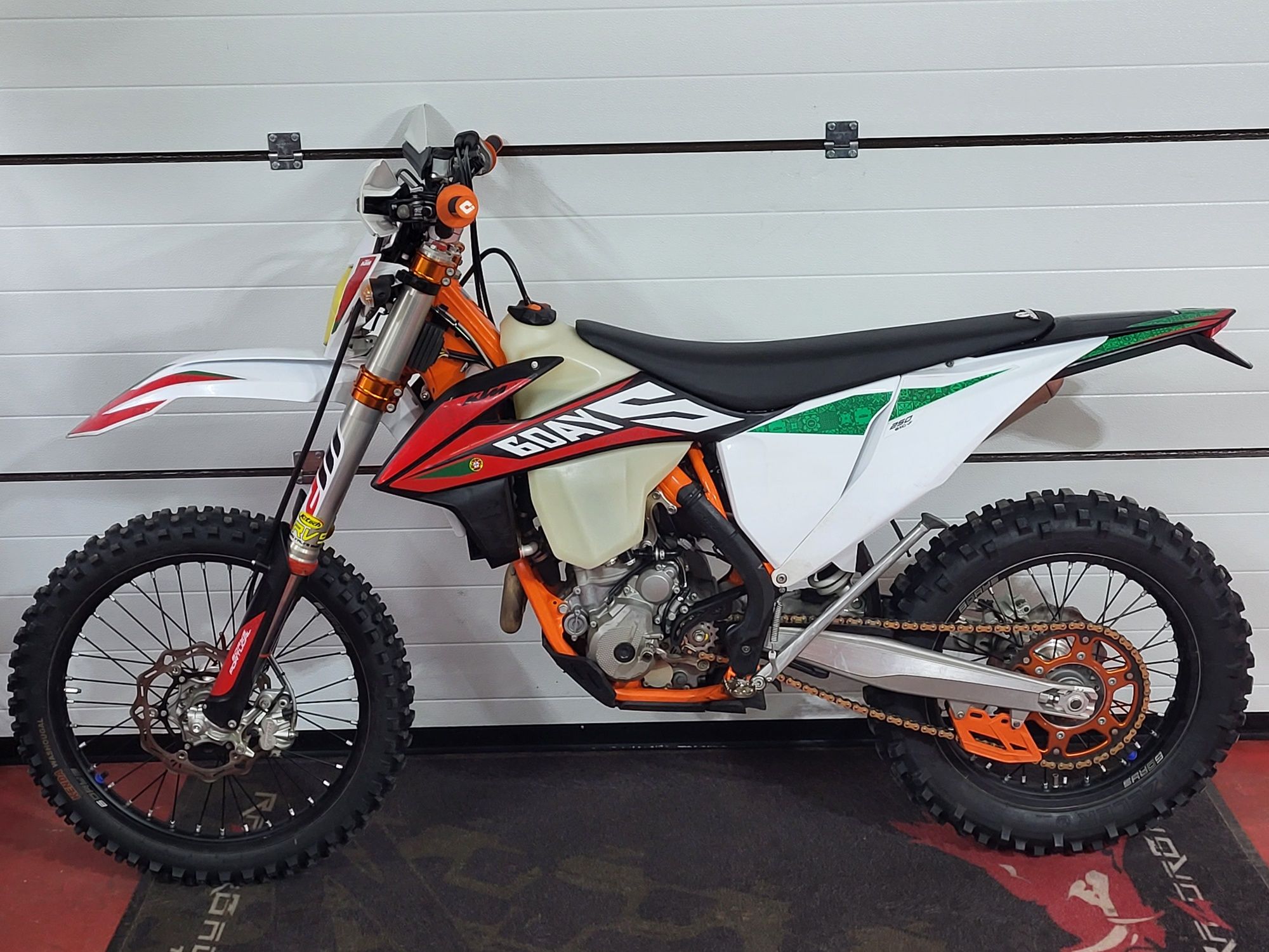 Ktm Excf 250 Sixdays Portugal Husqvarna FE 350 FE 250