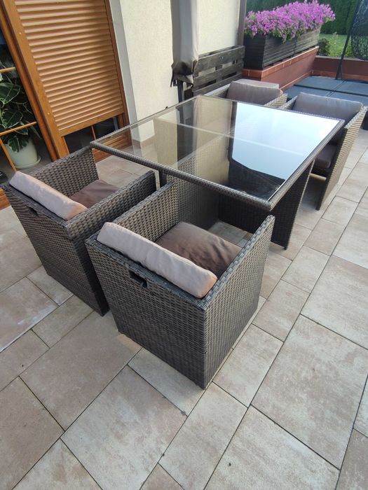 Zestaw rattanowy 120x120 wys.74 cm
