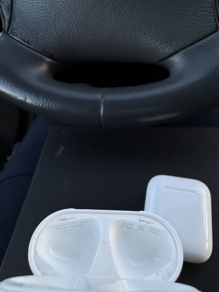 Оригінальниі Зарядні кейс 2серії Charging Case for  AirPods 2