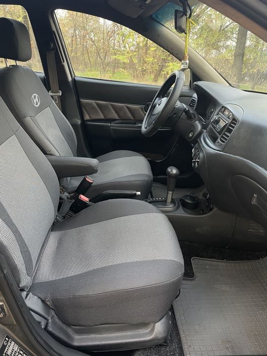 Hyundai Accent 2008 Автомат