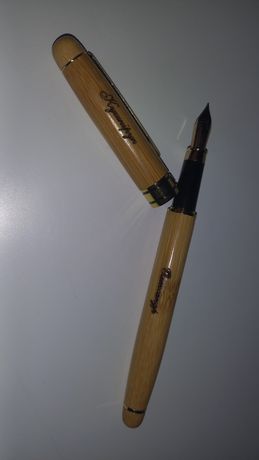 Ручка чорнильна, пенал гравірований, іменна гравіровка