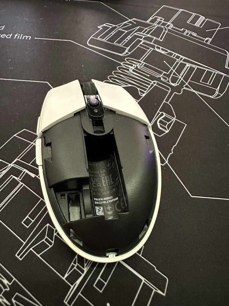 мышка  Logitech G305