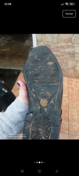 Botas de montar pretas da marca Chester.