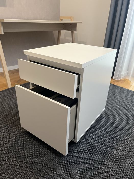 Kontenerek pod biurko