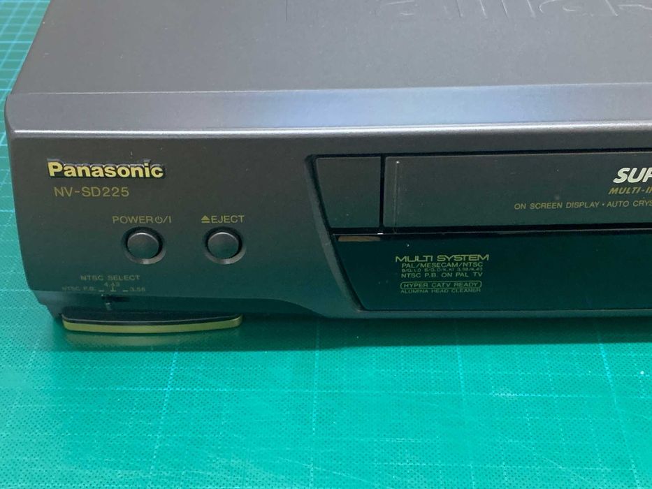 Відеомагнітофон, Panasonic NV-SD225AM