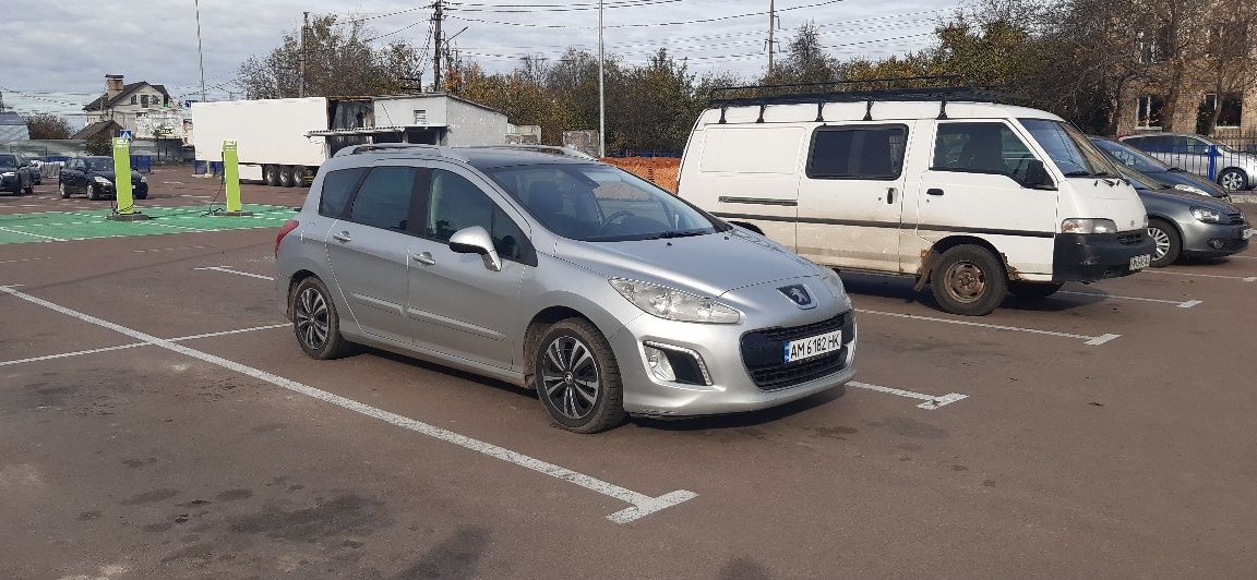 Peugeot 308 sw 2012