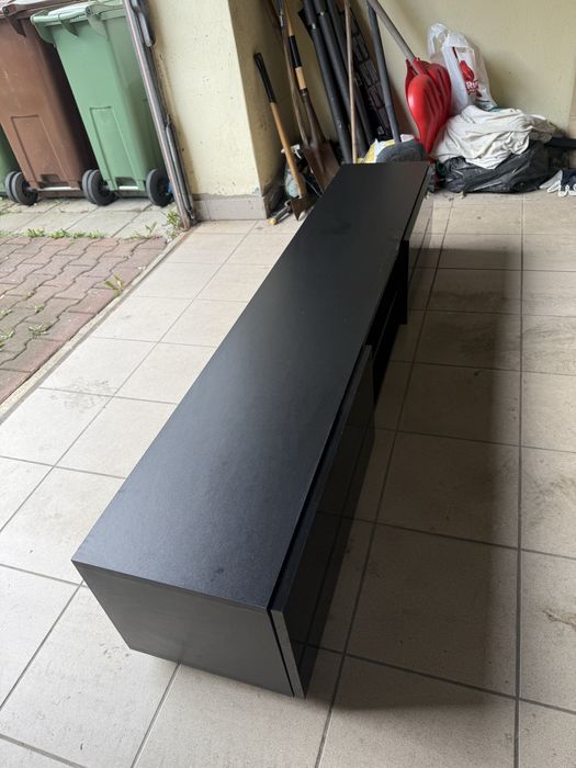 Szafka rtv idealna do salonu