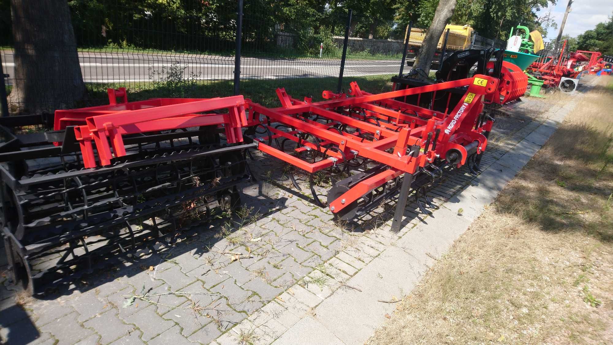 Agregat uprawowy przedsiewny  2,8m